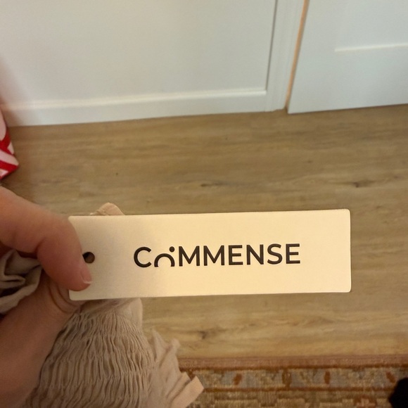 NWT Commense Elegant Nude Ruffled Women's Top Small - Picture 6 of 7